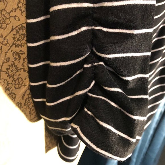 Torrid Pin Striped Jacket. (Torrid Tub). - Picture 6 of 8